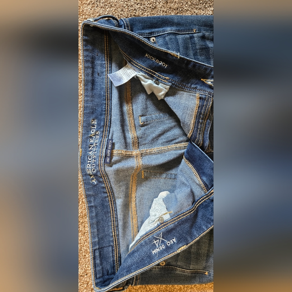 American Eagle Jeans - Picture 2 of 6
